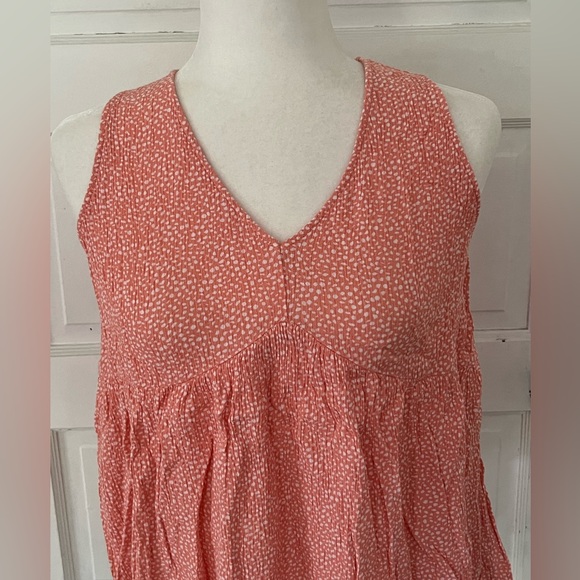 Everly | Empire Flowy Tank Top - Picture 4 of 5
